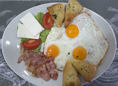 10-bacon-and-eggs-s